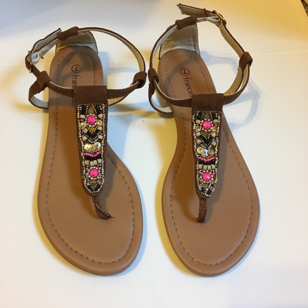 The sandals for any outfit!